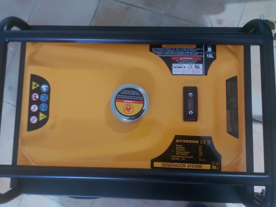 Gerador novo em caixa com factura a comprovar 560€