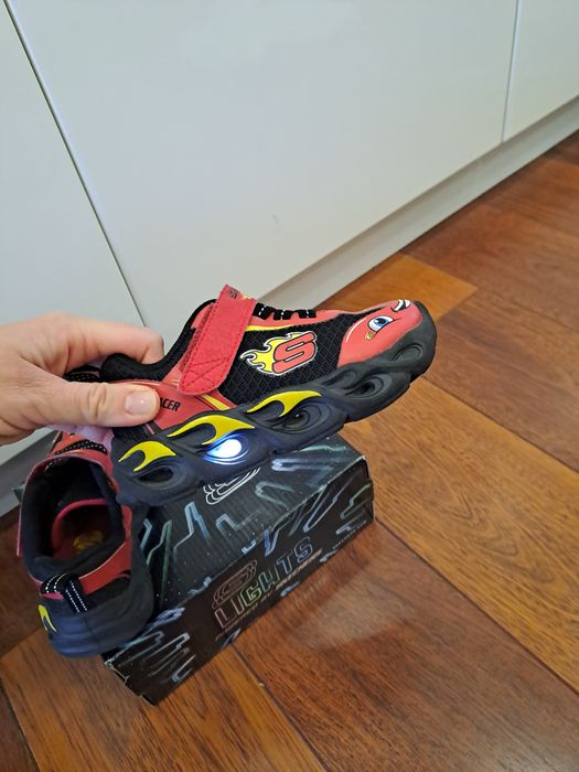 Кросівки для хлопчика scechers