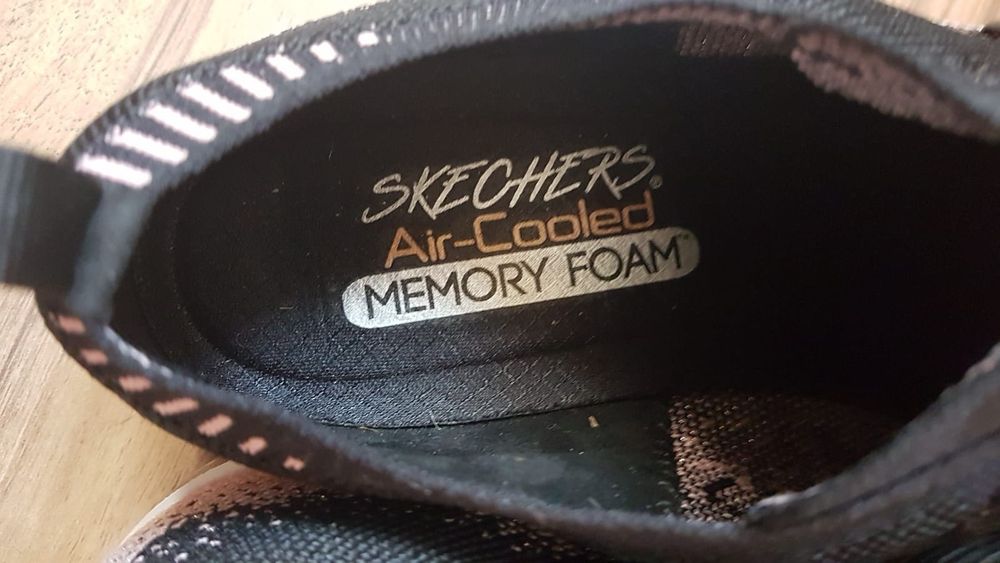 Buty damskie Skechers Air-Cooled Memory Foam rozm.41