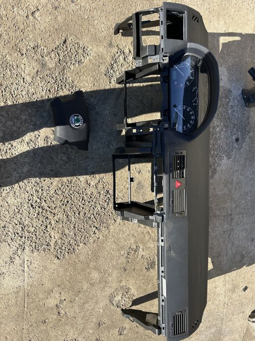 Торпеда консоль Шкода фабія 1 оригінал з аербеком