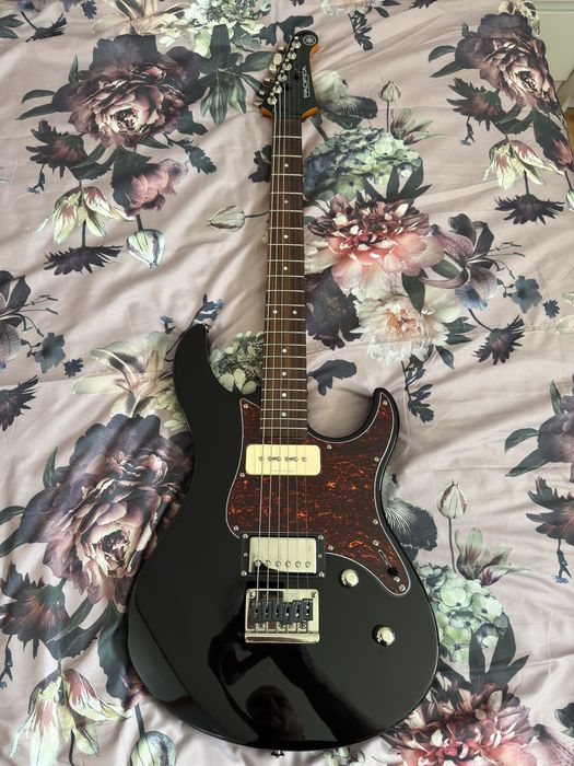 Yamaha Pacifica 611H