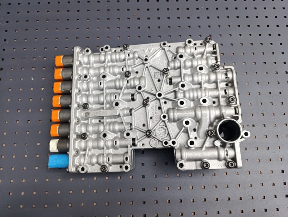 Гідроблок АКПП ZF 8HP55 8HP55A Audi A4 A5 A6 C7 A7 Q5 Плита управління мехатронік 1087427124 1087427177 Гідроплита коробки передач оригінал
