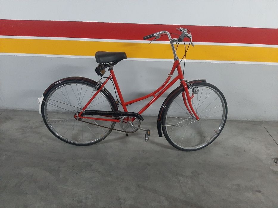 Vendo bicicleta vermelha