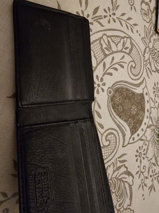 Carteira camel cor preta nova com porta moedas