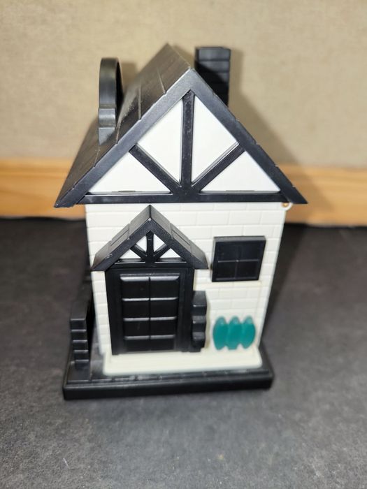 Guarda jóias com caixa de música