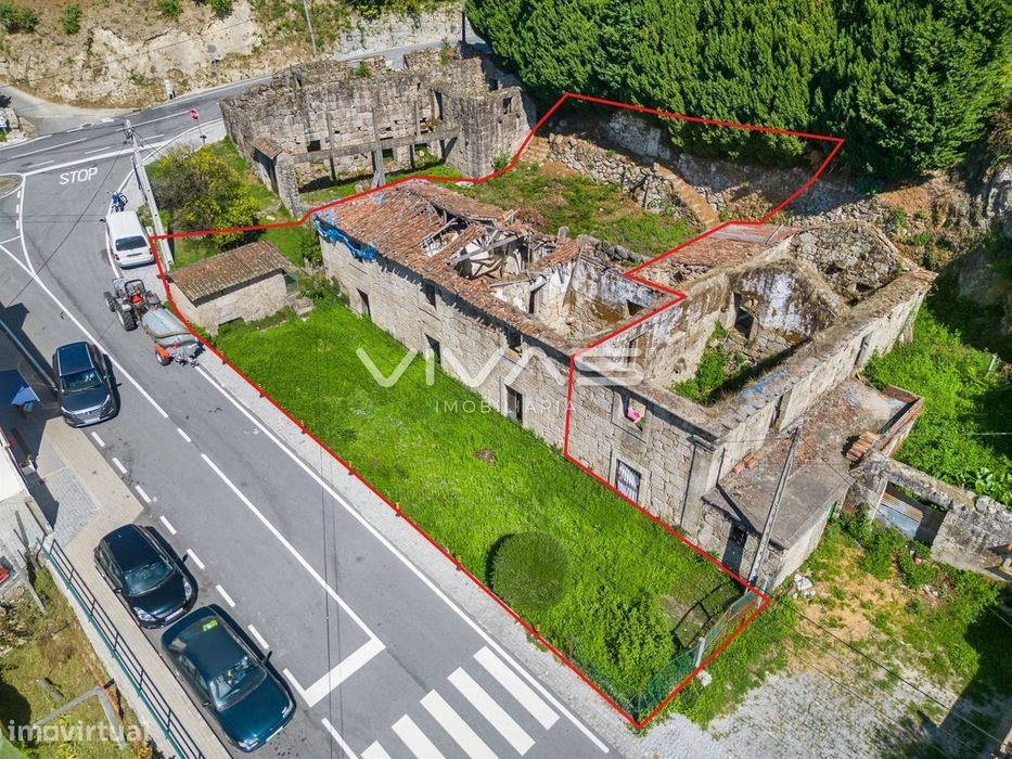 Moradia para Restaurar T0 Venda em Chorense e Monte,Terras de Bouro