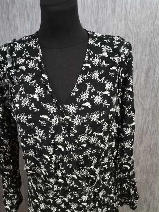 sukienka m/38 cena 25 zł