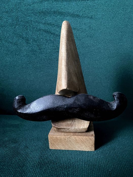 Stojak na okulary - wyjątkowy ( 1 )