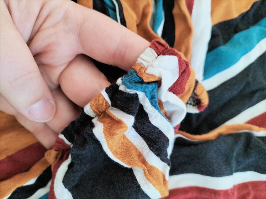 Damska sukienka z długim rękawem