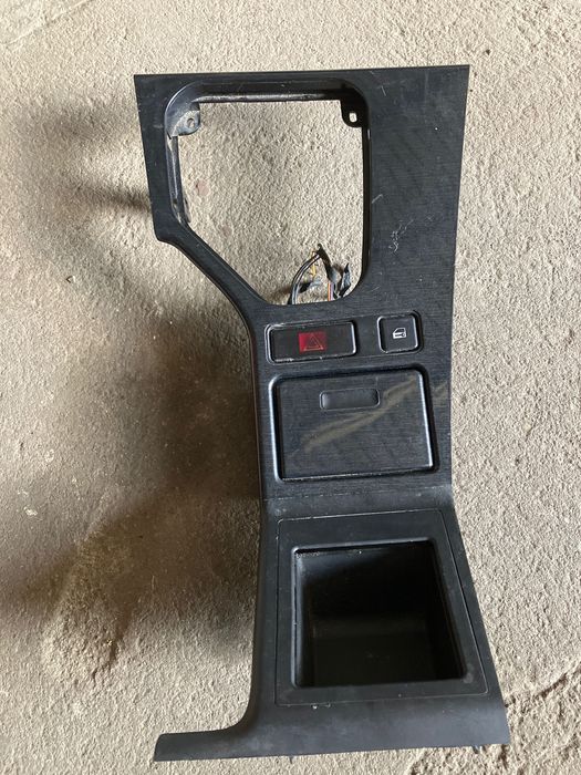 BMW E39 - popielniczka panel włącznik awaryjnych przycisk zamykania