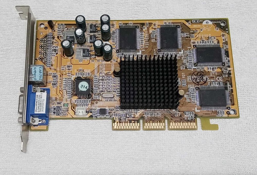 [PC Vintage] ASUS Geforce4 MX440 AGP - 64mb