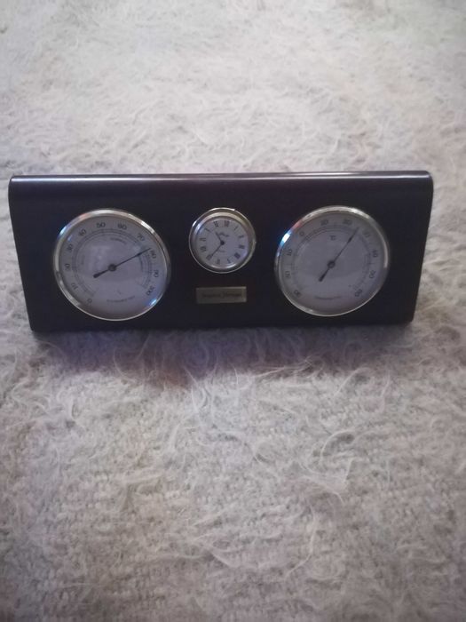 Relógio antigo de marca