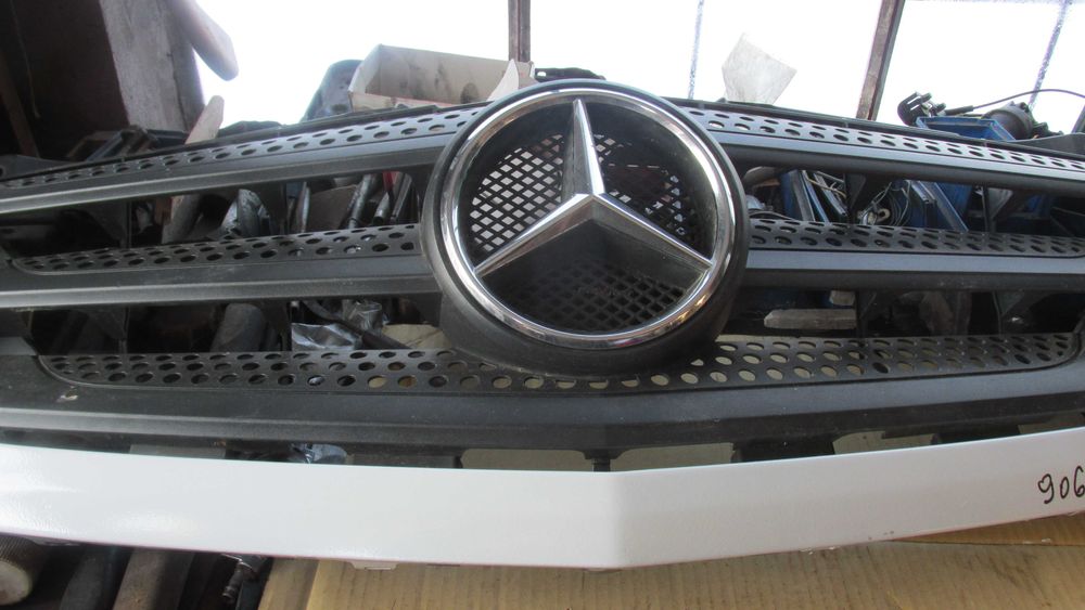 Grill atrapa Sprinter 906 oryginał, delikatnie klejona ramka od środka