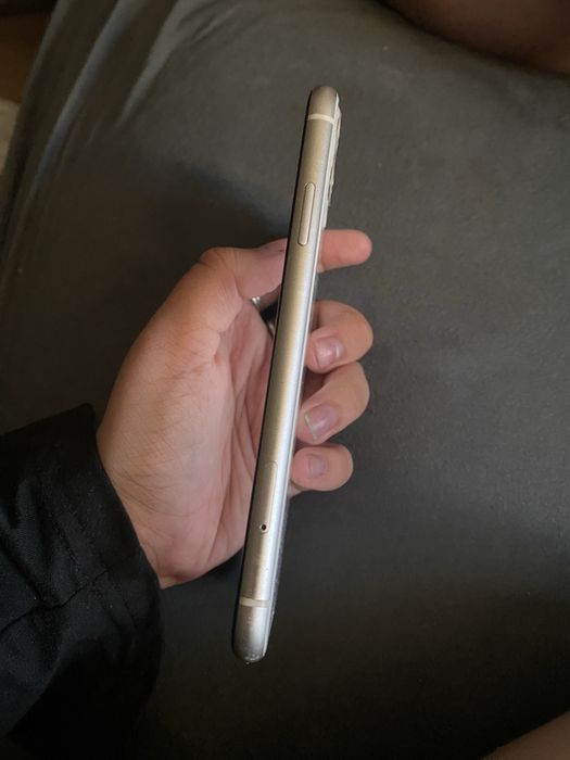 sprzedam iPhone 11