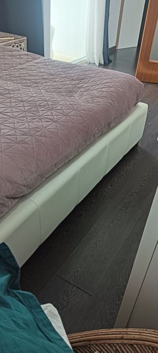 Cama casal com colchão