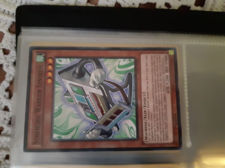 Material Yugioh para vender + OFERTAS sleeves e deckboxs Limitado