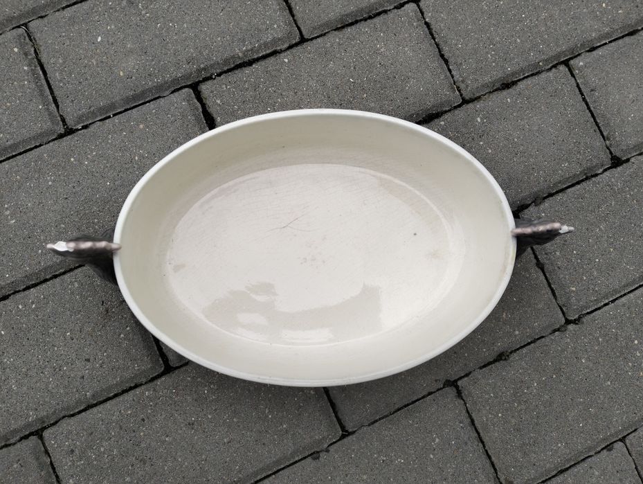 Antyk. Półmisek z ozdobnymi kogutami