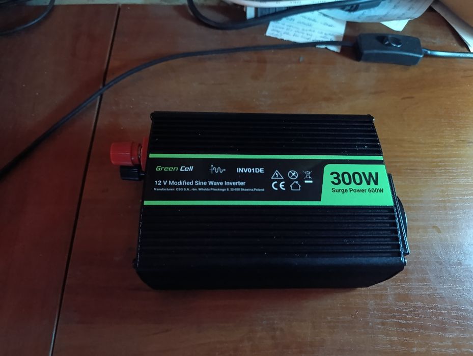 Przetwornica12V 230V 300W 600W Samochodowa Napięcia Inwerter Sinus US