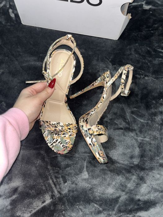 Salto da aldo novo nunca usado 37