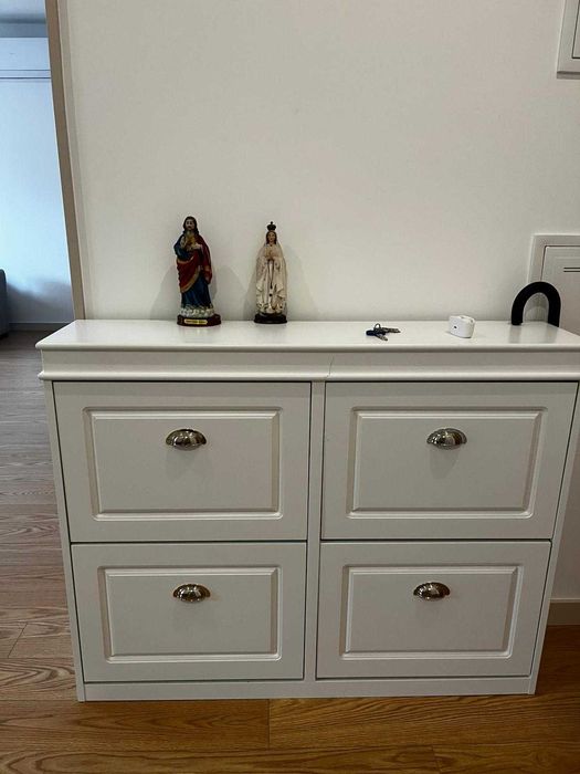 Sapateira Nova em caixa lacrada