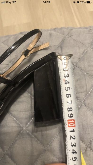 Sandały na obcasie Lilly Rose 38