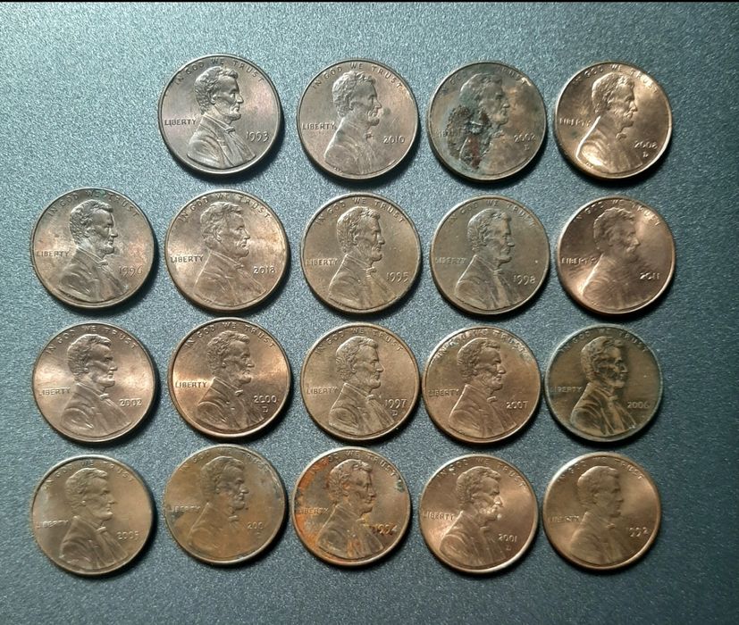 Монети різних країн світу