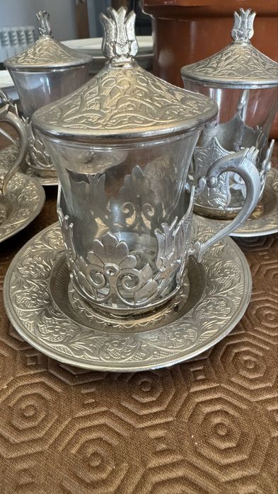 Conjunto turco de chavenas de chá