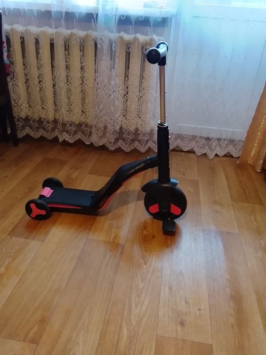 Продам самокат-беговел