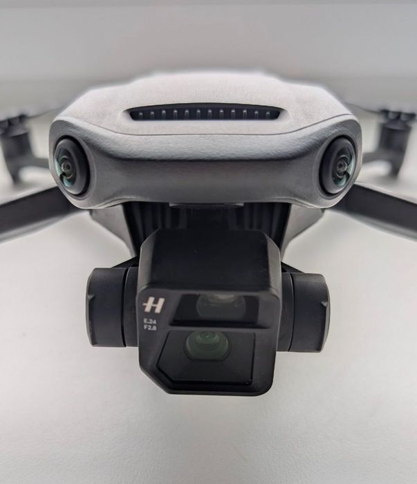 ТОП DJI Mavic 3 дрон в хорошем состоянии, не бу Дрон DJI Mavic 3