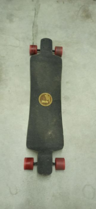 Skate Longboard downhill Slide