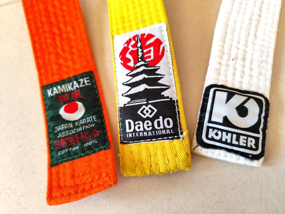 Lote de 3 cintos de Artes Marciais (Karate)