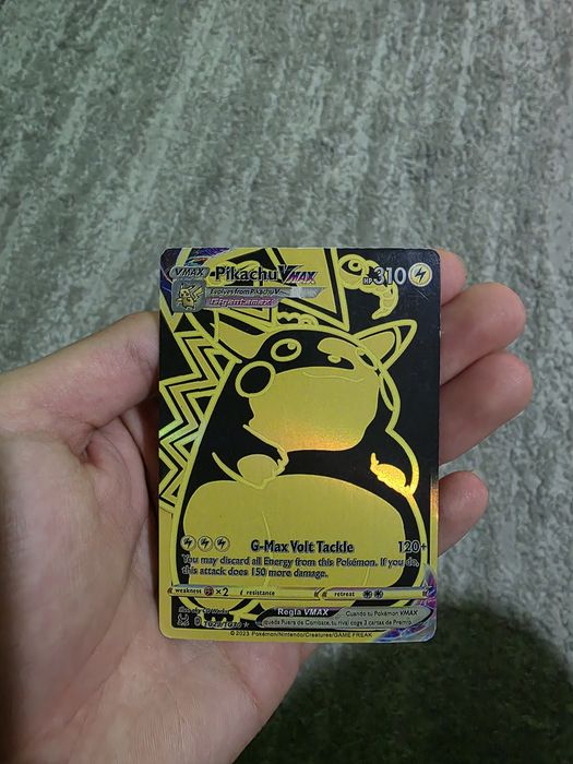 Pikachu Vmax carta de pokemon
