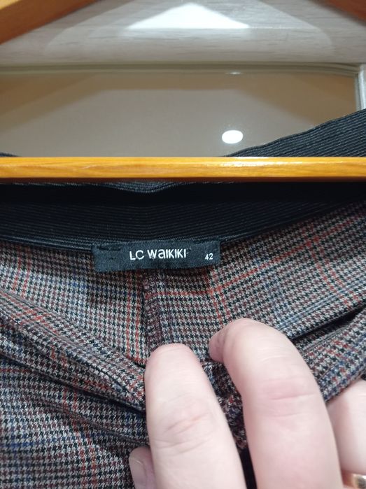 Жіночі брюки вкорочені