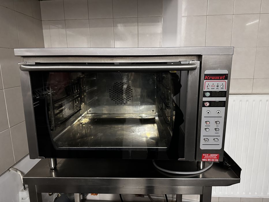 Używany piekarnik elektryczny firmy KROMET.