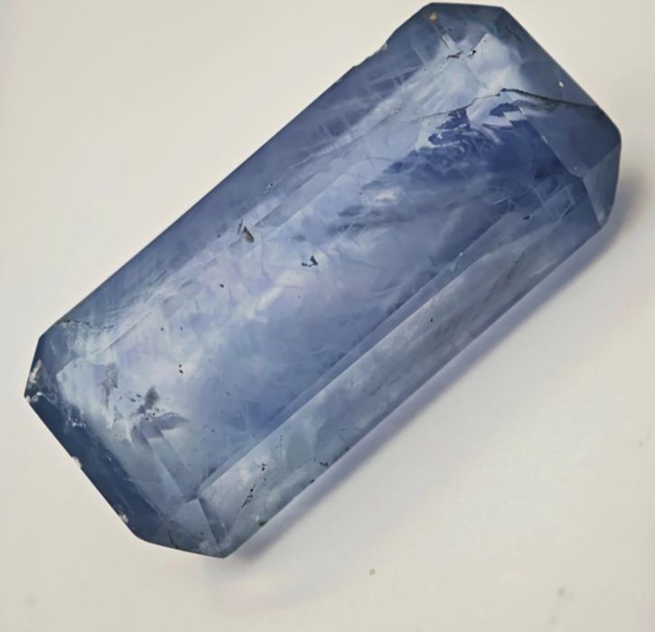 Gema Fluorita Natural 62.47 Ct – Certificado ALGT (Muda de Cor)