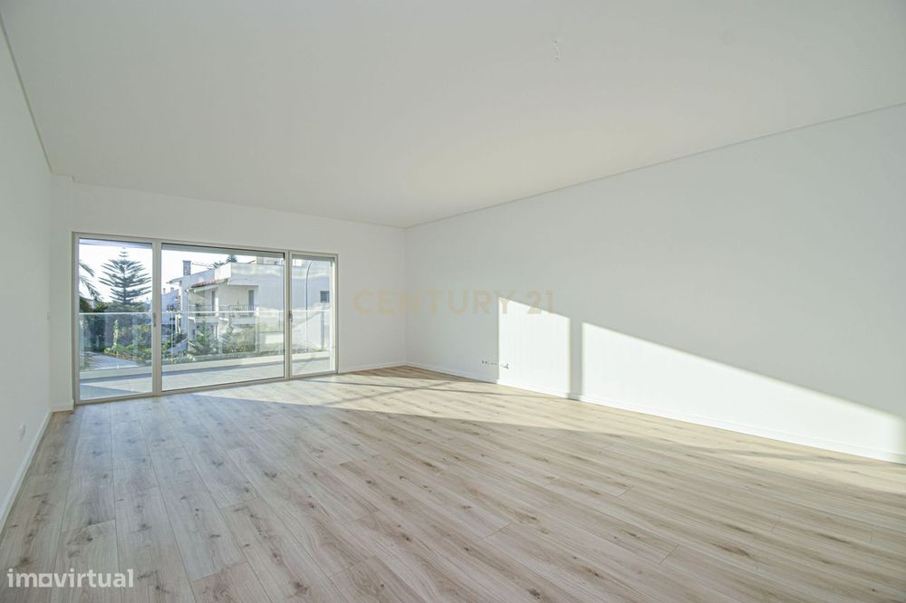 Apartamento T3 em Empreendimento Varandas da Torre em Carcavelos (Nova