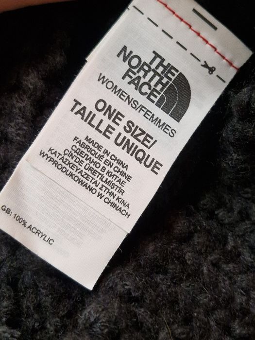 Шапка вязаная The north face Women's Cable Pom Pom Beanie