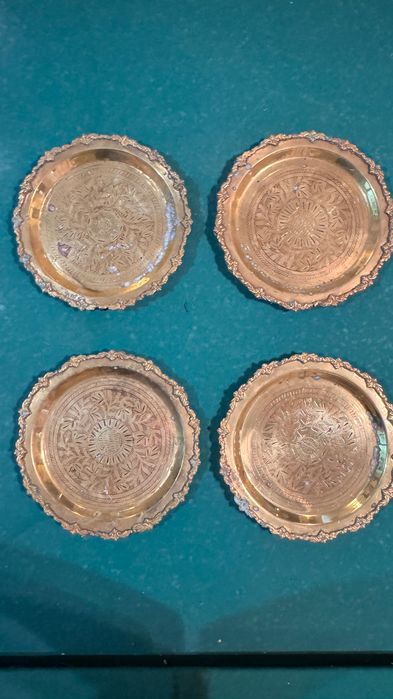 Conjunto 4 Pratos Metal