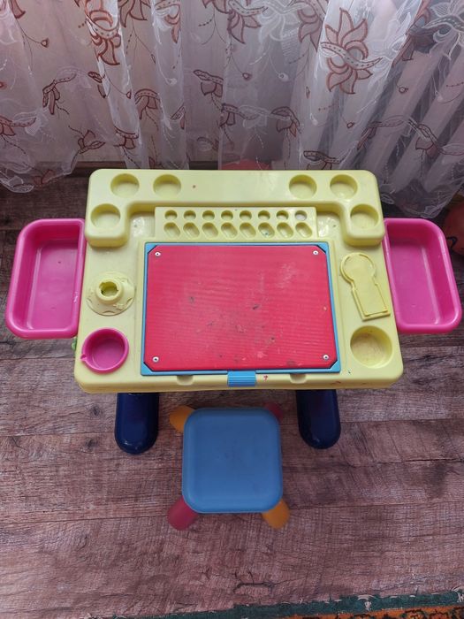 Детский игровой  стол для творчества