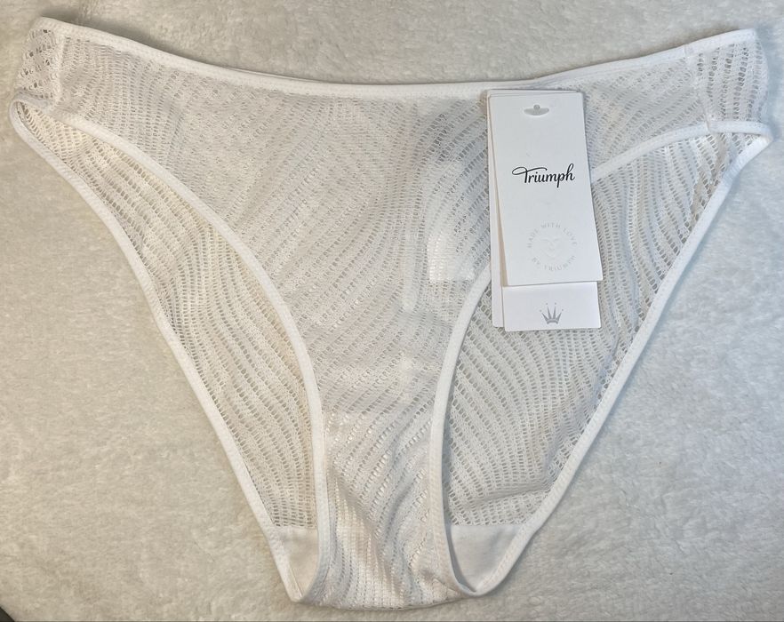 Majtki damskie Triumph Harmony Spotlight Tai01 -38/M- nowe z metką