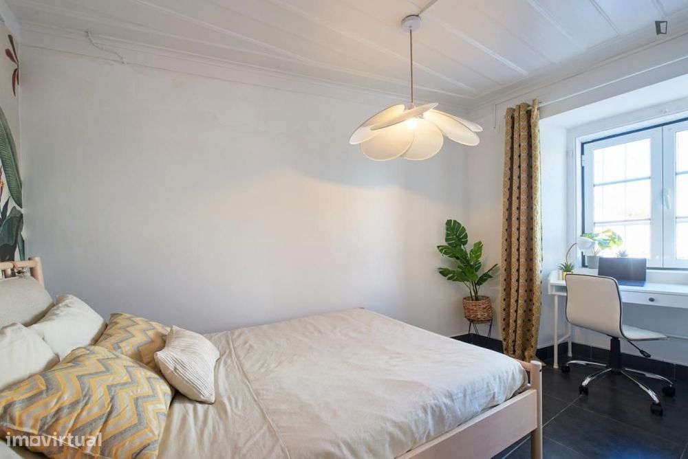 Quarto - localizado em Ajuda Lisbon
