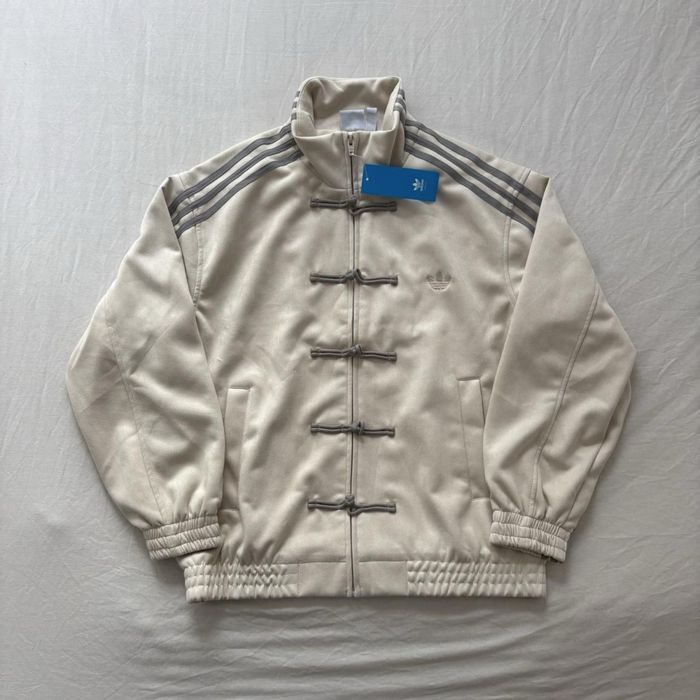 ランチュウ17匹 Adidas Chinese New Year jacket: 2 600 грн. - Ветровки Львов на Olx