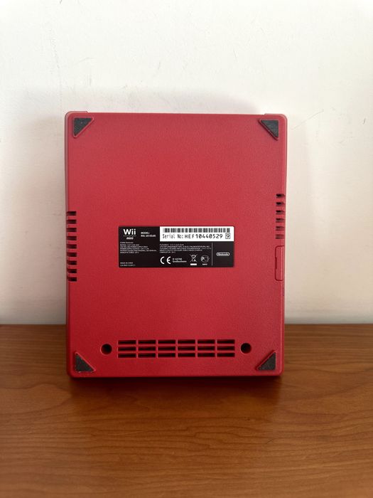 Consola/ Aparelho WII mini (Nintendo), jogo e proteçao
