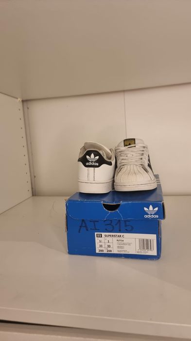 Adidas super star clássico