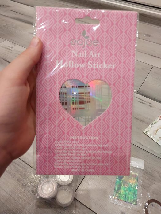 Zestaw do ozdabiania paznokci