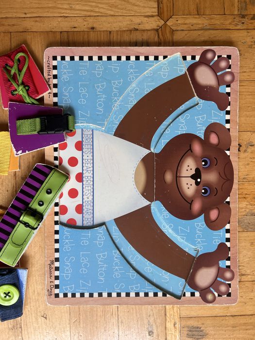 Бізі борд Melissa Doug basic skills board