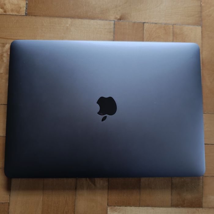 MacBook pro M1 16/512