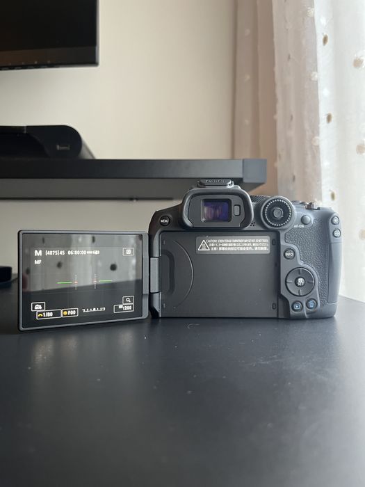 Canon R7 + Lente 18-150 mm + Lente 55-250 mm