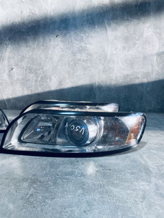 Фара VOLVO v50 Фари Вольво В50 S40 Пара Авторозборка