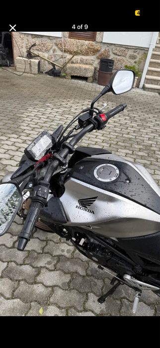 Honda Cb125r Prateada/Dourada